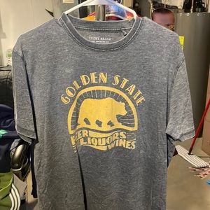 Men’s size L, Golden State: Beer, Liquors, Wines tee. Fun very soft tshirt